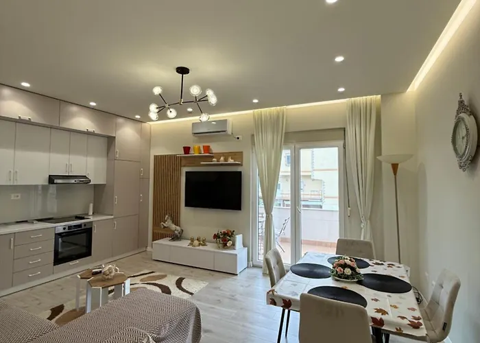 Classy Apartment Loui 2 Durres